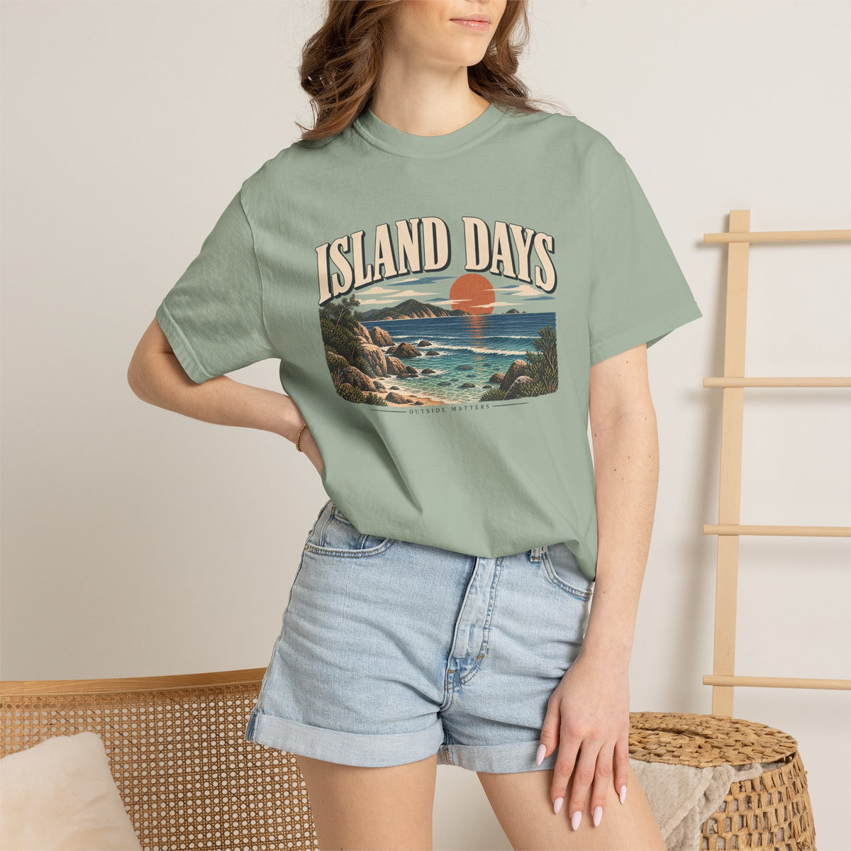 Island Days | Heavyweight Graphic T-Shirt
