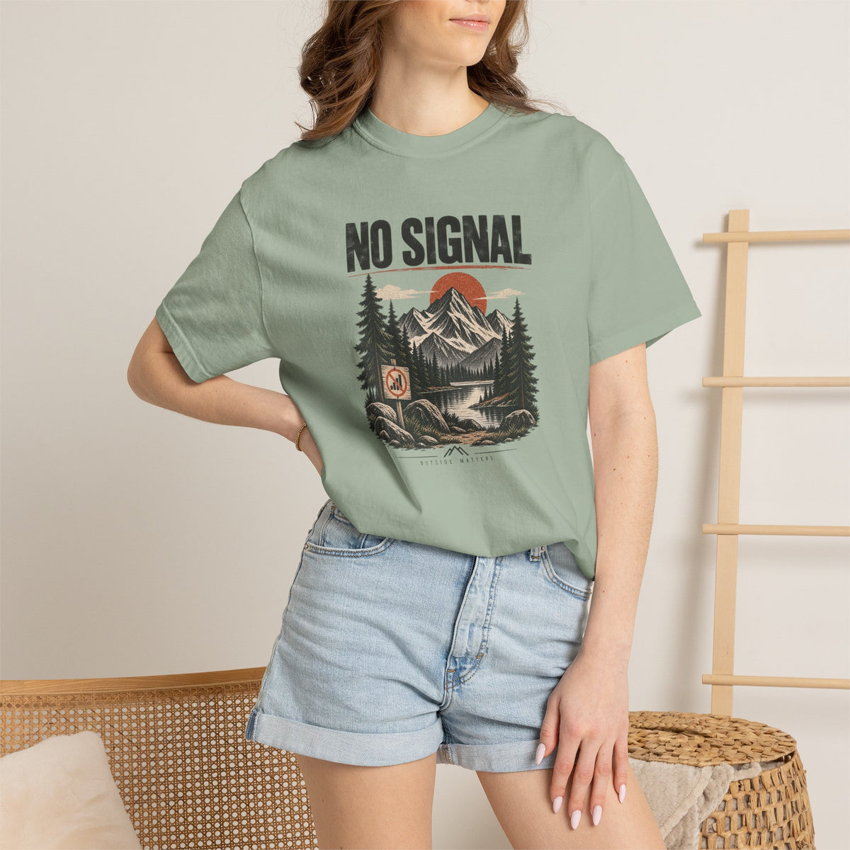 No Signal | Heavyweight Graphic T-Shirt